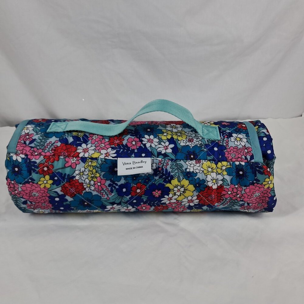 Vera Bradley Beach Picnic Mat Blanket Far Out Flora